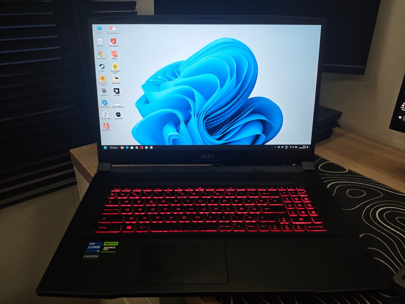 MSI Katana GF76 11UC - RTX 3050 - 16GB RAM, Ophalen, Met videokaart, 512 GB, Zo goed als nieuw