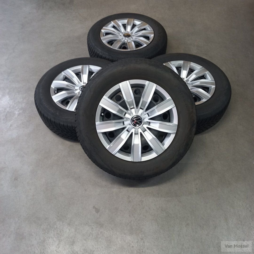 Volkswagen Tiguan Vredestein Wintrac PRO 215/65/R17 99H, Pneus et Jantes, Véhicule de tourisme, -, 17 pouces