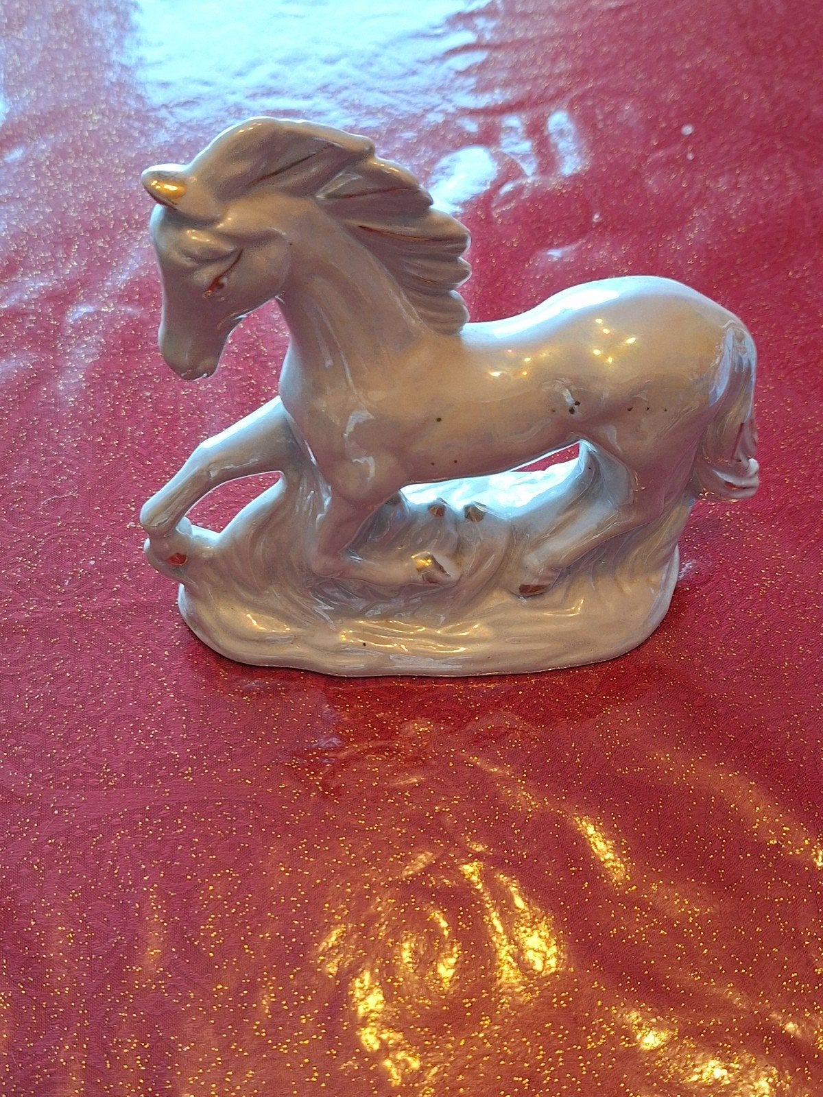 Différentes statues de chevaux, Enlèvement ou Envoi
