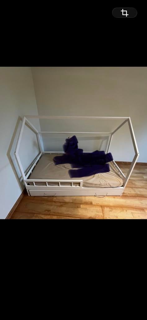 Huisjesbed met matras, Ophalen, Zo goed als nieuw