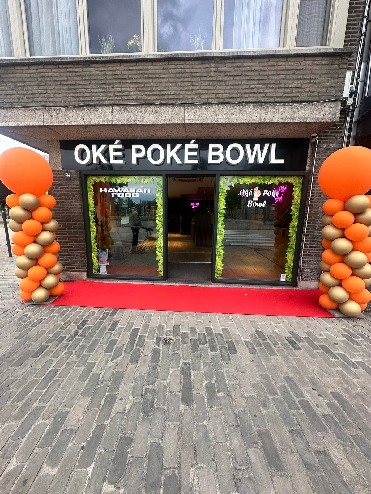Reprendre le restaurant de Poké à Deinze, Articles professionnels