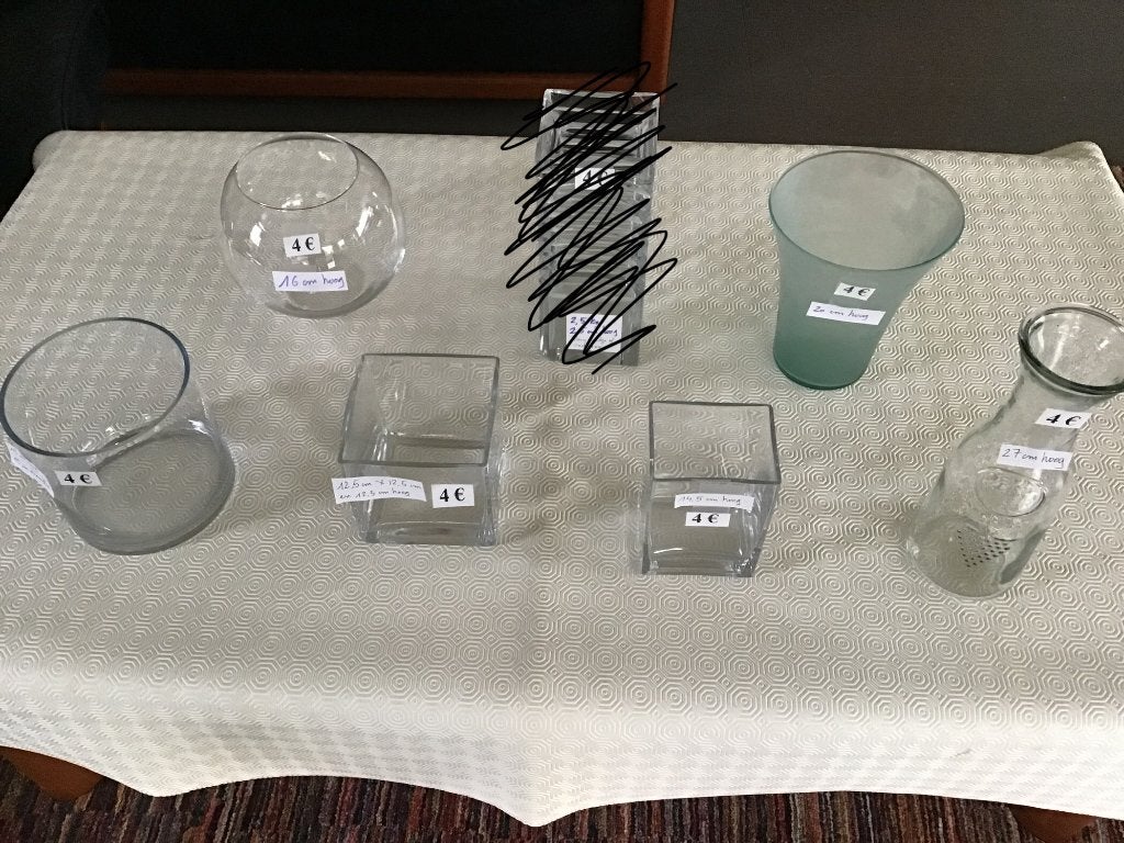 12 vases et carafes en verre pour seulement 4 euros chacun, Enlèvement ou Envoi, Comme neuf