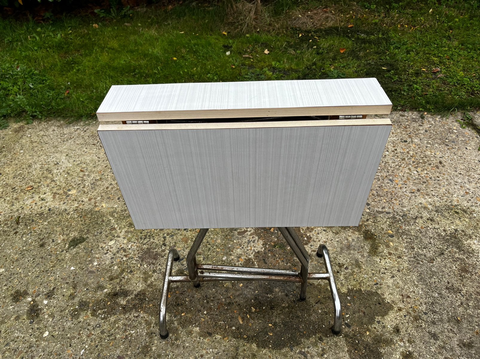 Formica klaptafel wit, Huis en Inrichting, Ophalen, Zo goed als nieuw