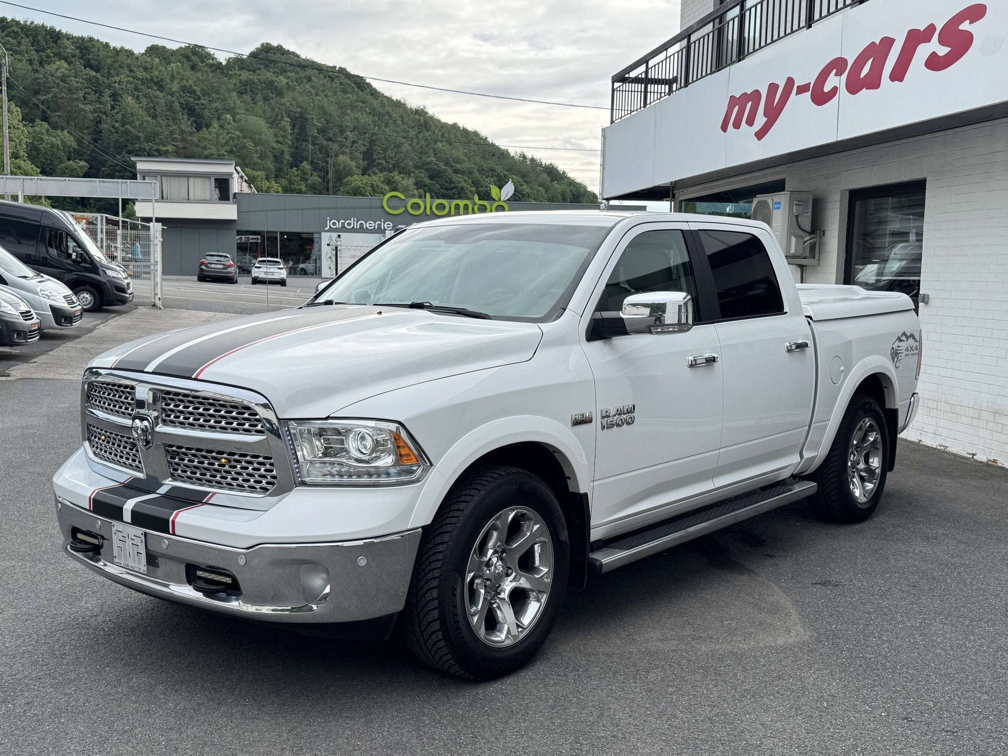Dodge Ram 5.7 i LPG LARAMIE CREW CAB TVAC FULL OPTIONS, Auto's, Automaat, 4 deurs, Gebruikt, 295 kW