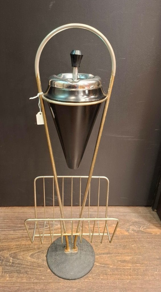 Cendrier vintage avec porte-journaux., Cendrier, Enlèvement ou Envoi, ., Comme neuf