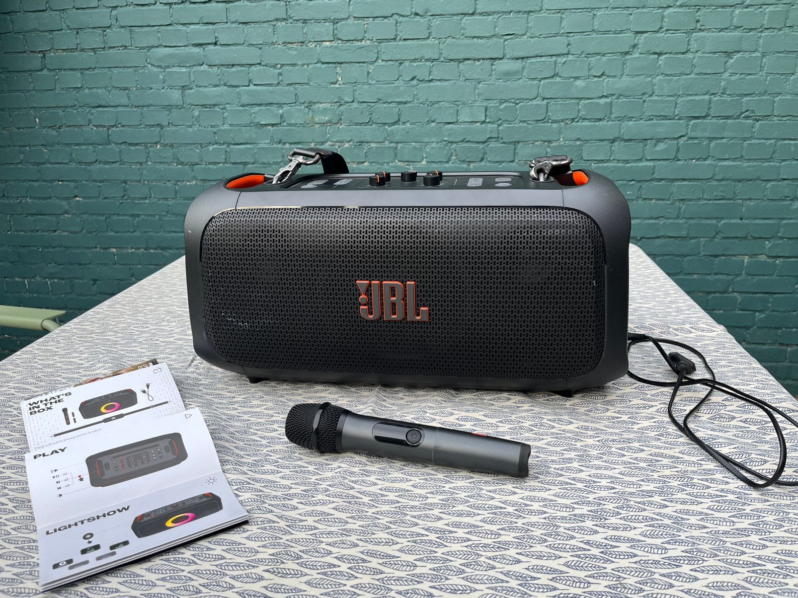 L'essentiel de la boîte de fête JBL à emporter, JBL, Enceinte portable, Comme neuf, Enlèvement