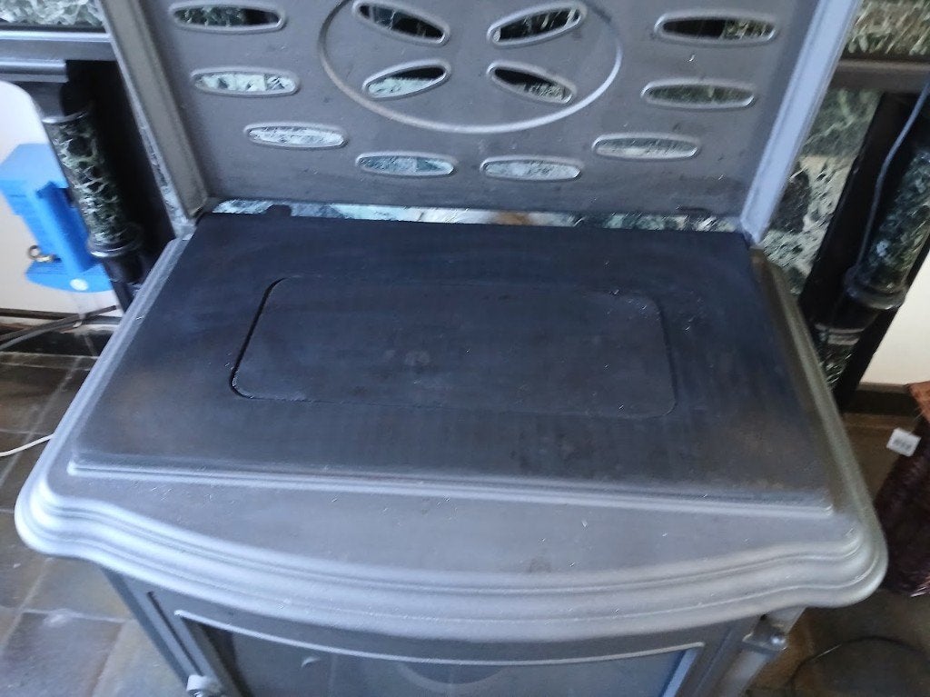 poêle à mazout en fonte, Bricolage & Construction, 800 watts ou plus, Moins de 60 cm, Enlèvement, Utilisé