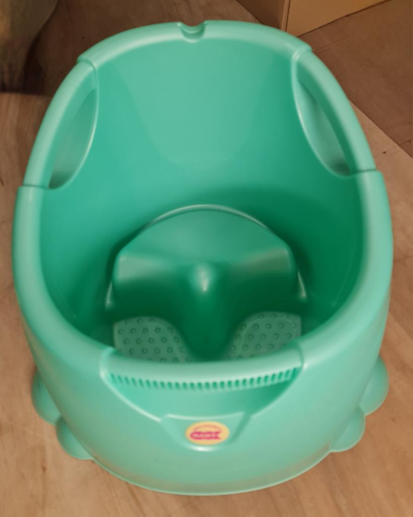 Badje in het zwembad voor baby's, Kinderen en Baby's, Badjes en Verzorging, Badje