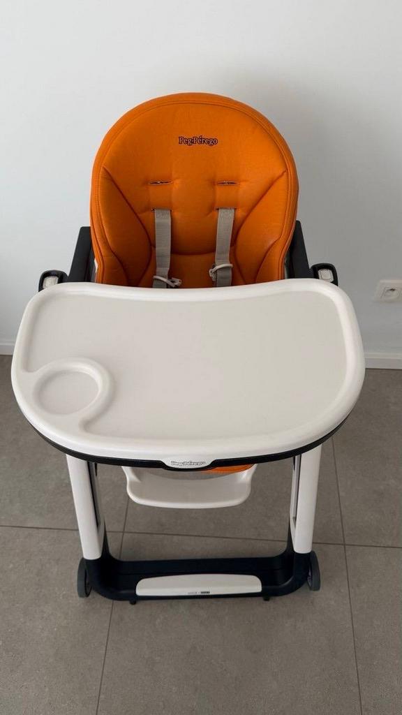 Peg Perego Siesta Follow Me Highchair - Arancia (Orange), Enlèvement ou Envoi, Comme neuf, Chaise évolutive, Plateau amovible