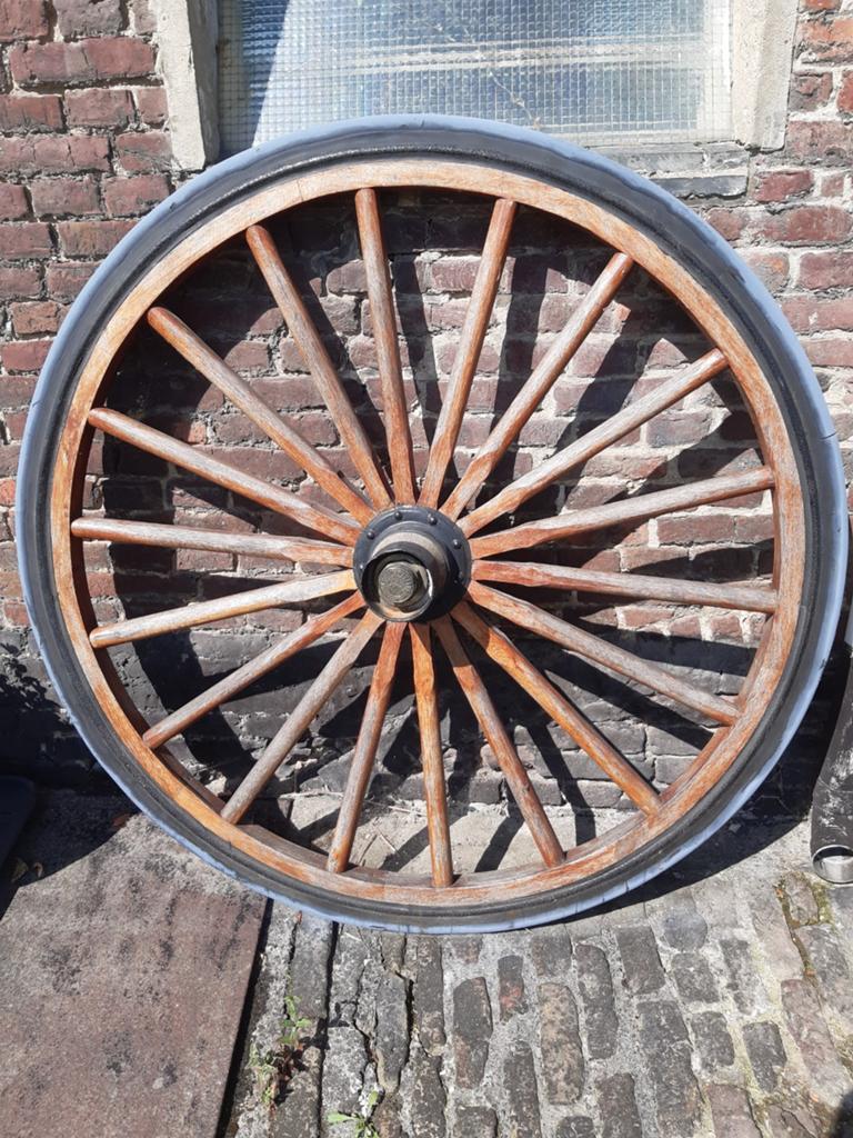 Koetswielen, Diversen, Overige Diversen, Ophalen