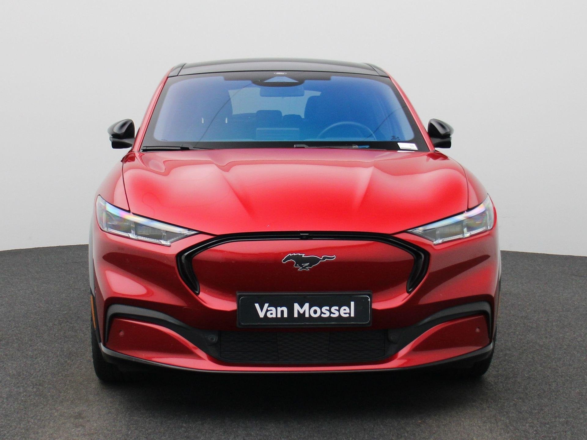 Ford Mustang Mach-E AWD 75 kWh LED | LEDER | PANO | CAMERA, Auto's, Automaat, Gebruikt, 750 kg, 5 zetels