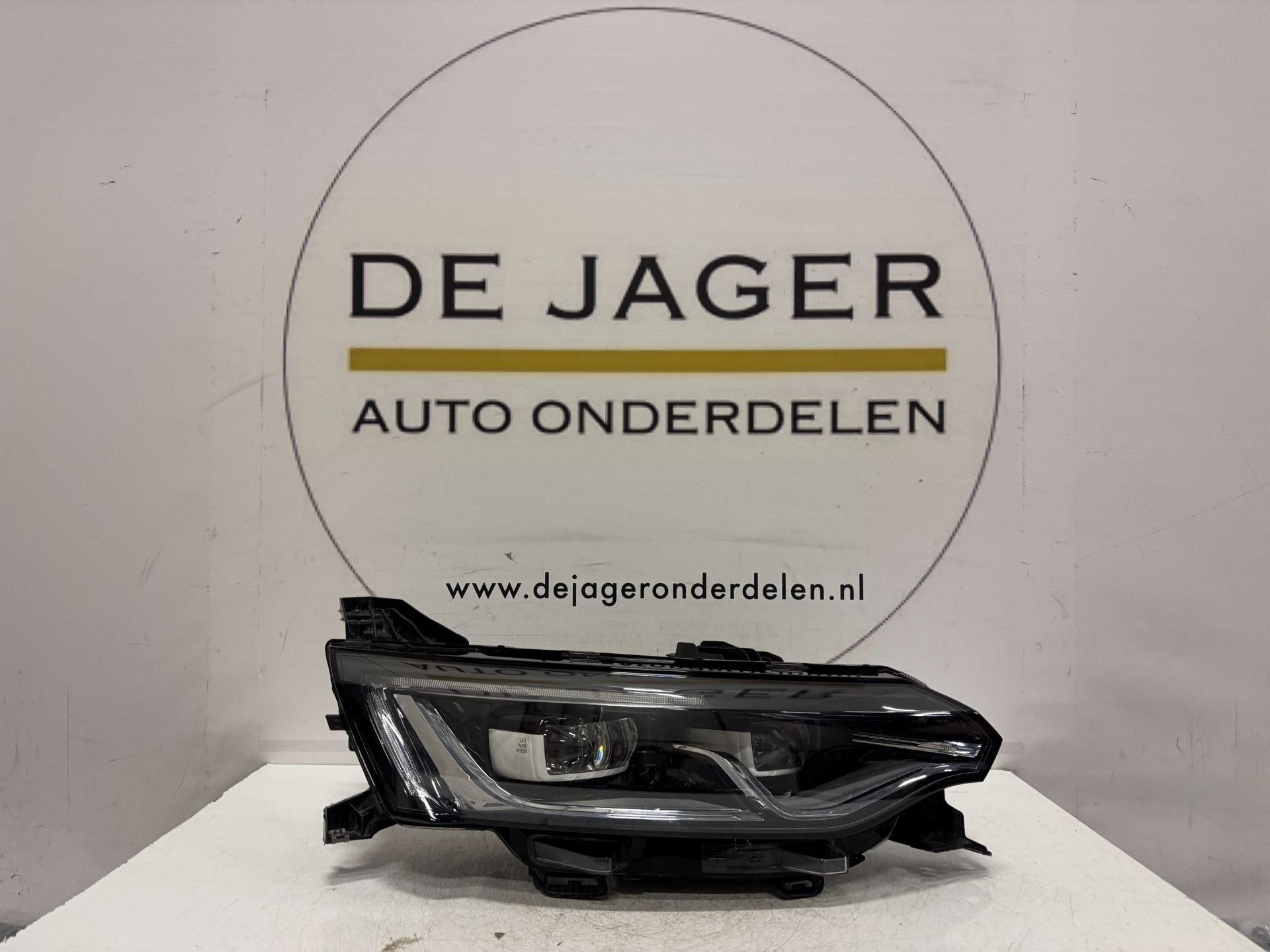 RENAULT TALISMAN LED KOPLAMP RECHTS 2601006724R, Renault Group, Gebruikt, Contact.group@renault.com, Renault