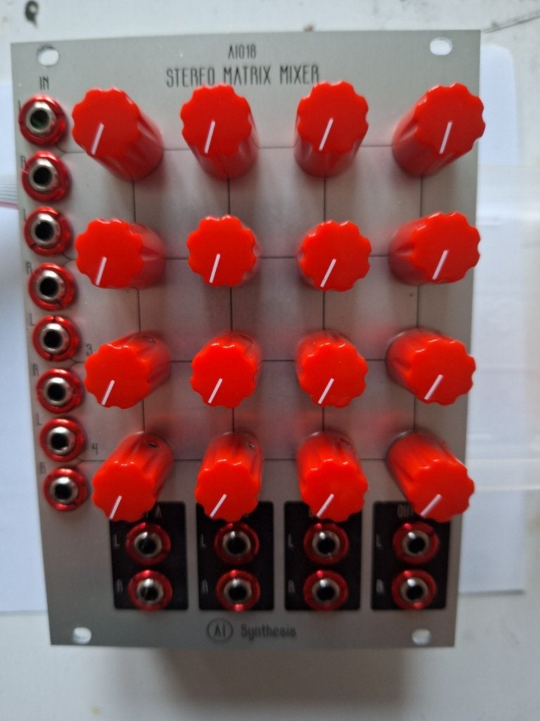 AI Synthesis Stereo Matrix Mixer Rood/Alu, Muziek en Instrumenten, Ophalen of Verzenden, Zo goed als nieuw
