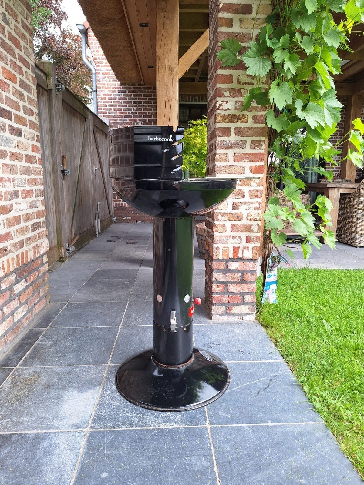 Ronde BBQ, Ophalen