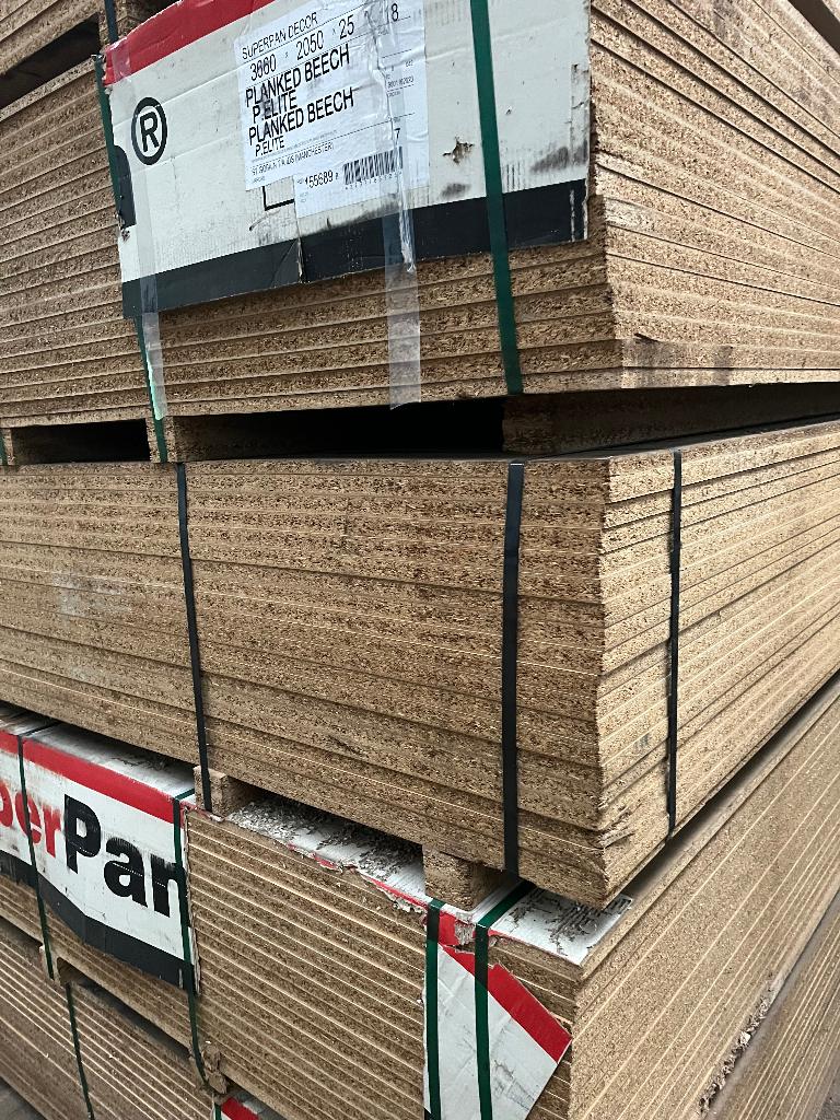 Spaanderplaten, Zakelijke goederen, Stock en Retail | Partijen goederen, Ophalen