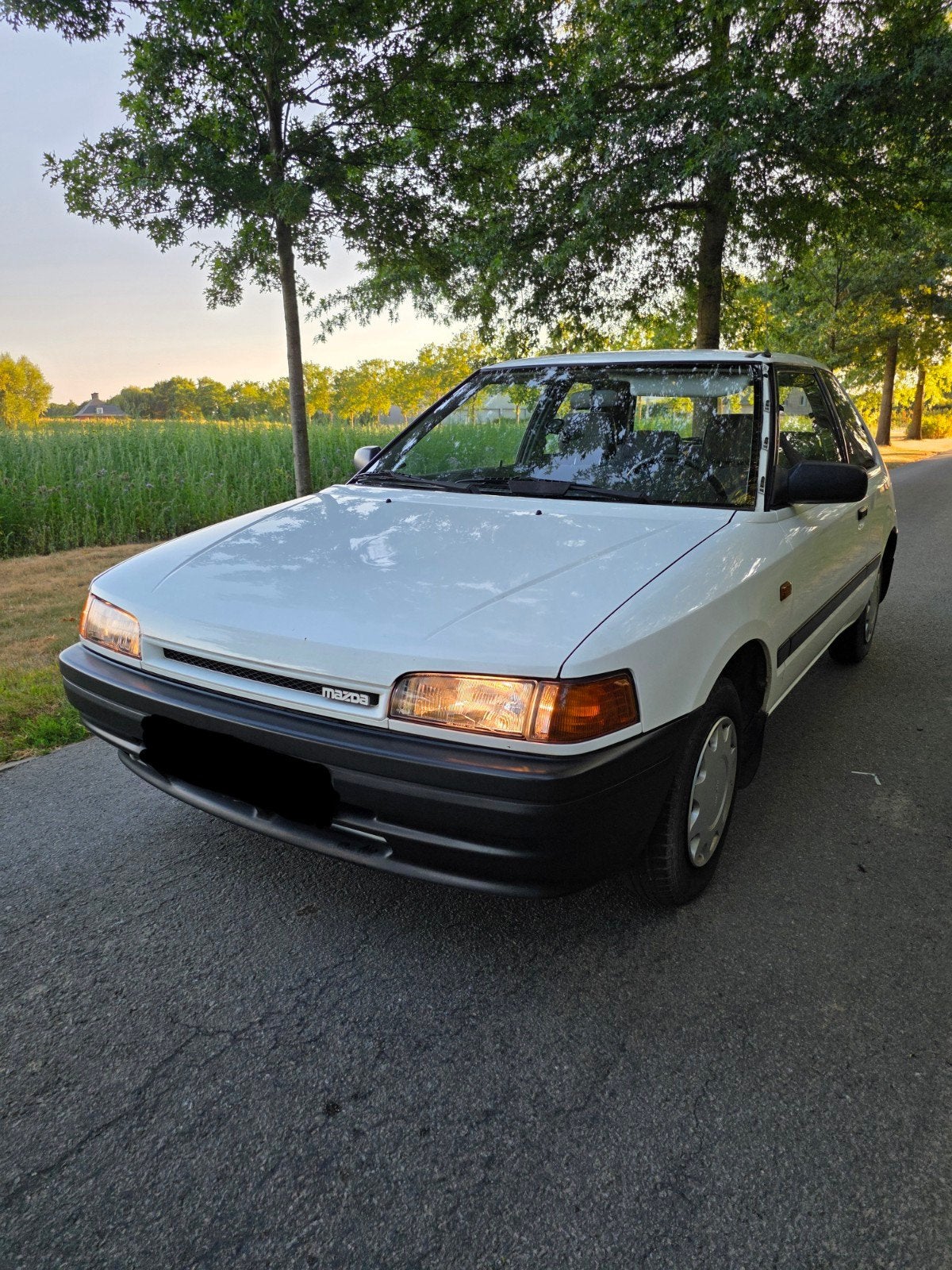 Mazda 323 BG Oldtimer | 69.000 km | 1e Eigenaar! |Mag in lez, Auto's, Sportstoelen, Particulier, Dealer onderhouden, Te koop