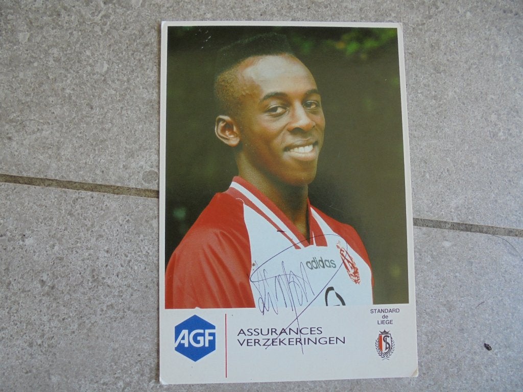 Gehandtekende foto voetballer Daniel Kimoni, Envoi, Photo