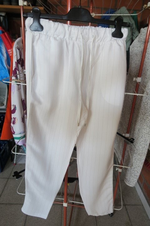 Losse broek nieuw wit hoge knooplint wit streepje Amélie 38, Kleding | Dames, Maat 38/40 (M), Wit, Nieuw, Ophalen of Verzenden