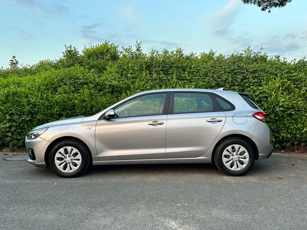 Hyundai i30 1.5 Essence 2021 Euro 6a Airco  83.000km LED, Autos, Argent ou Gris, Achat, Euro 6, Entreprise