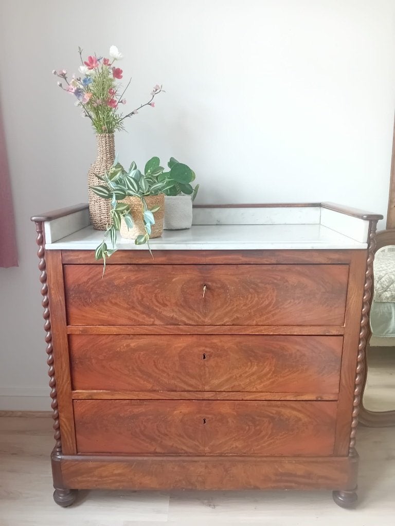 Armoire et commode anciennes, Enlèvement
