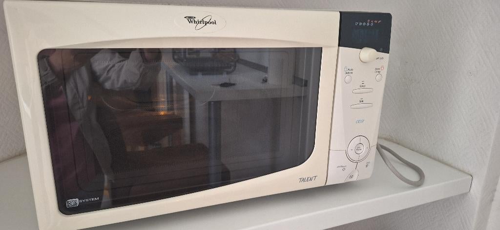MICRO ONDES WHIRLPOOL, Electroménager, Croustillant, Enlèvement, Utilisé, À Poser