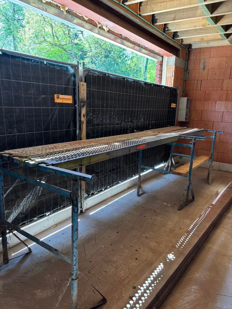 Échafaudage avec 3 trépieds de maçon, Bricolage & Construction, Échafaudages, Enlèvement, Utilisé, Échafaudage de façade, Moins de 2 mètres