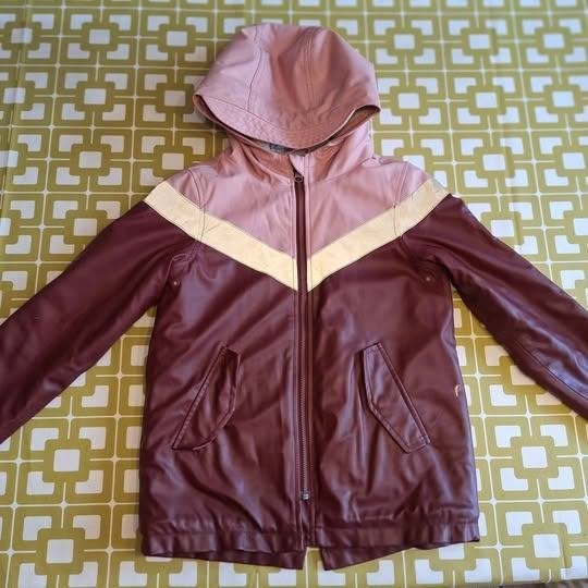 Regenjas van Sissy boy maat 122/128 , fluostroken+teddy, Kinderen en Baby's, Kinderkleding | Maat 122, Gebruikt, Meisje, Sissy-Boy