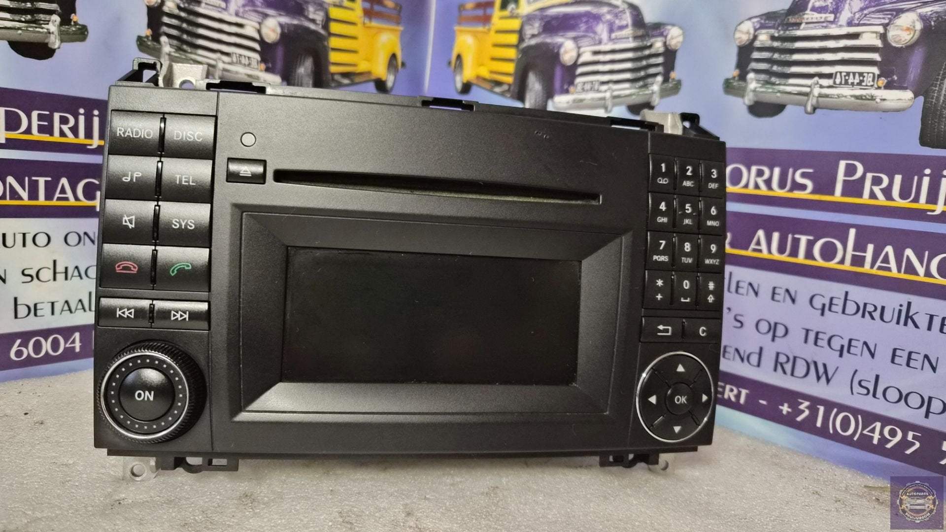 Autoradio CD Mercedes-Benz B (W245) A1698705494, Autos : Pièces & Accessoires, Mercedes-Benz AG, Mercedes-Benz, Utilisé, Mercedesstrasse 120
70372  Stuttgart, DE