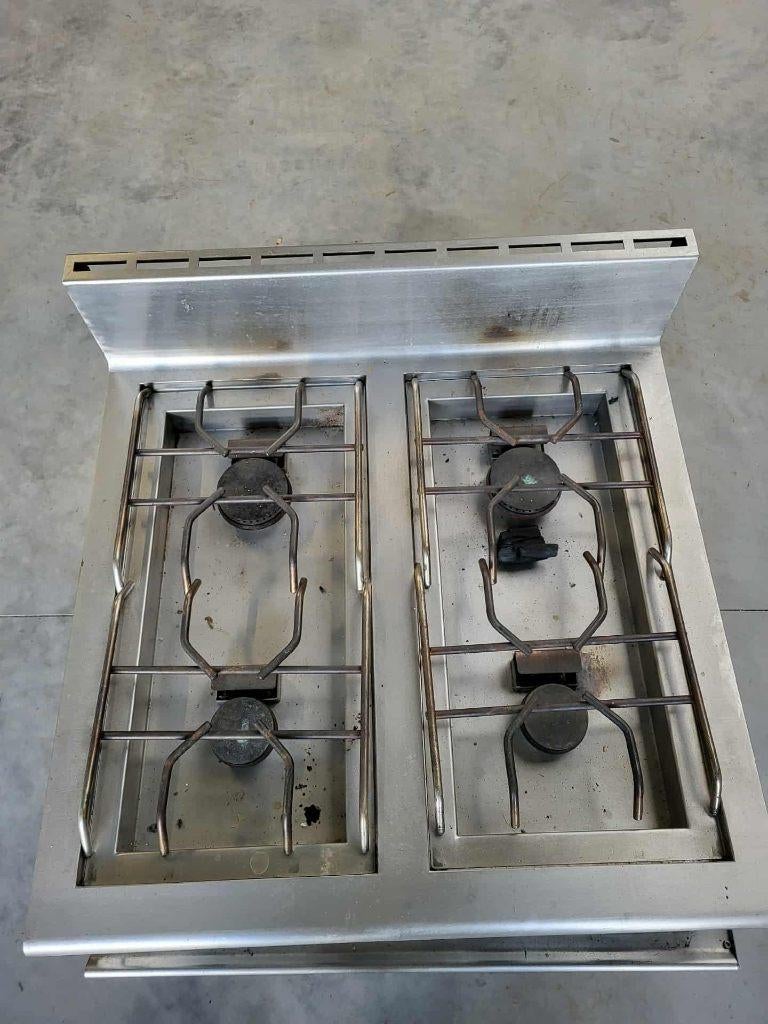 Professioneel gasfornuis met 4 pitten - Cometto Industrie, Ophalen, Gebruikt, Meubilair
