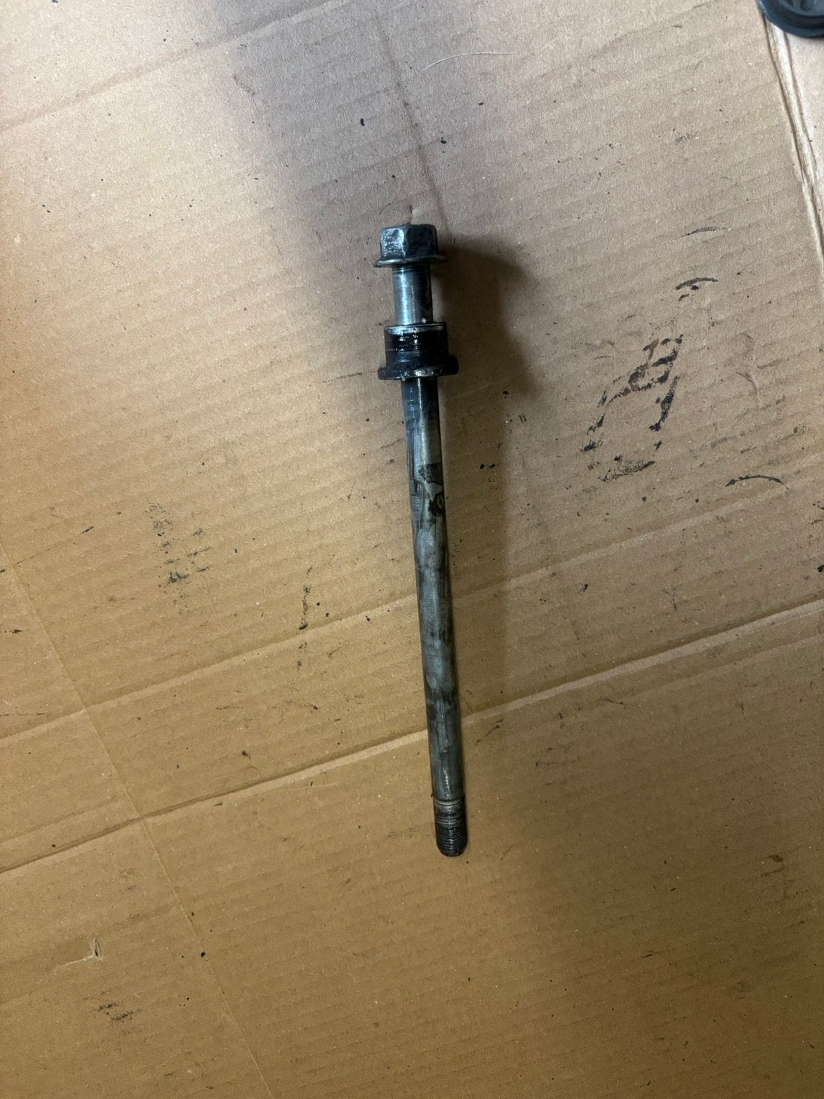Axe de roue avant pour yamaha tzr 50 / mbk x-power 50, Enlèvement ou Envoi