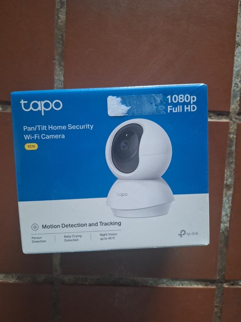Caméra de surveillance encore scellé