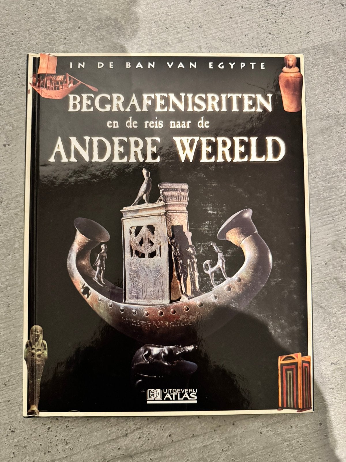 In de ban van Egypte (encyclopedie), Livres, Enlèvement, Neuf, Autres sujets/thèmes