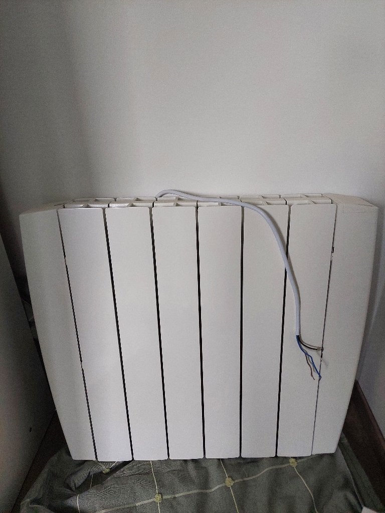Radiateur à inertie Optima 1000W, Doe-het-zelf en Bouw, Ophalen, 30 tot 80 cm, Radiator, Zo goed als nieuw