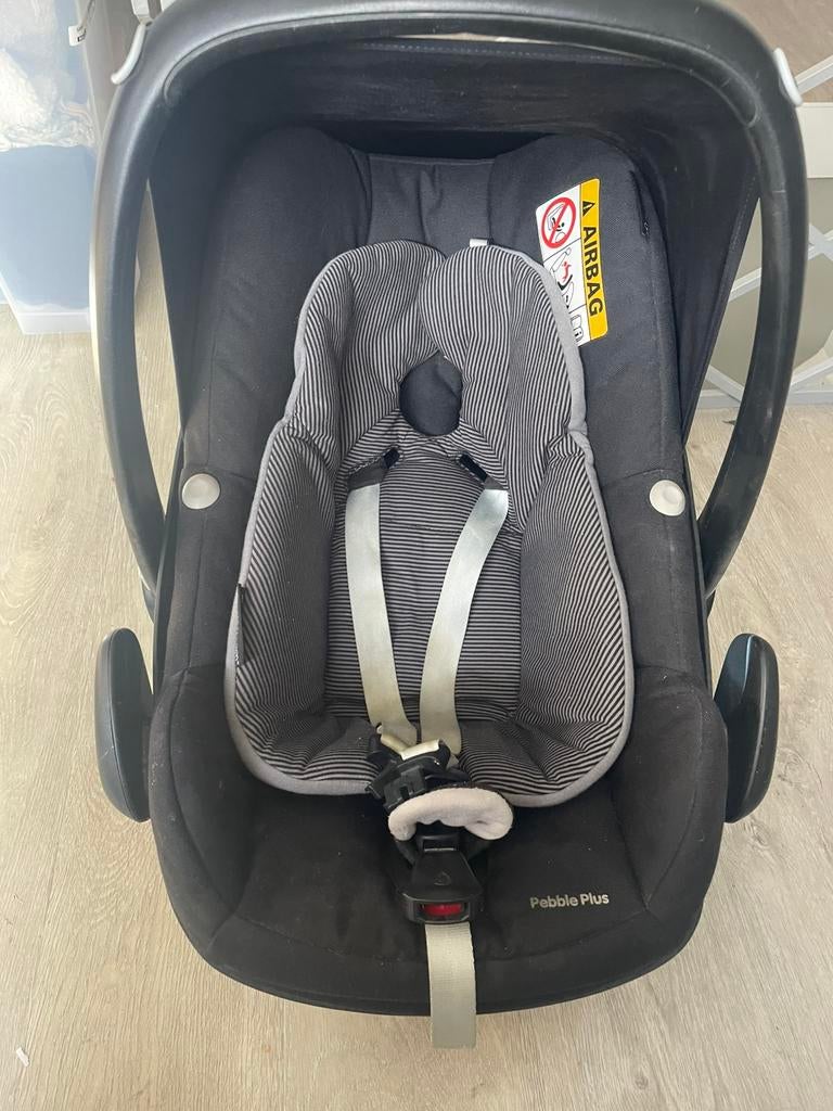 Maxi cosi Pebble Plus met extra inlegkussen, Kinderen en Baby's, Kinderwagens en Combinaties, Ophalen
