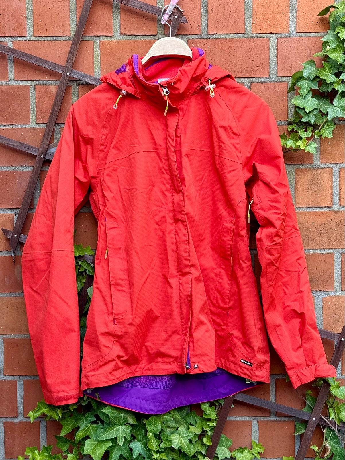 Quechua Novadry L — veste de randonnée et de plein air, Caravanes & Camping, Enlèvement ou Envoi, Comme neuf, Imperméable, Dames