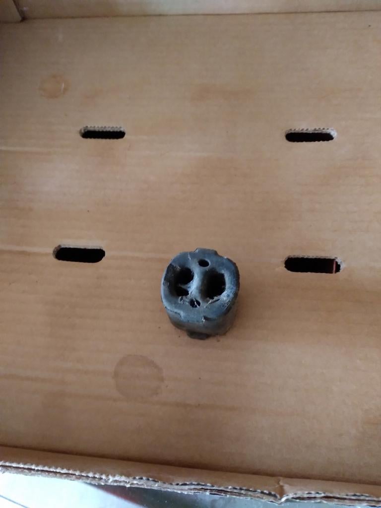 Uit laat rubber ford escort mk3 of orion mk1, Auto-onderdelen, Ophalen of Verzenden, Ford