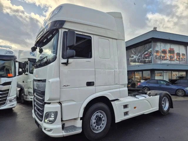 DAF XF 480 FT SUPER SPACE CAB ZF INTARDER (bj 2022), Auto's, Automaat, Achterwielaandrijving, Euro 6, Wit