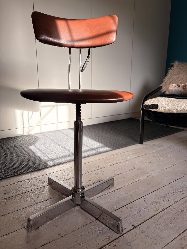 Vintage Mid-Century Design Bureaustoel (verstelbaar), Huis en Inrichting, Stoelen, Ophalen, Bruin, Cognac Skai & Chroom - Vintage Mid-Century Design