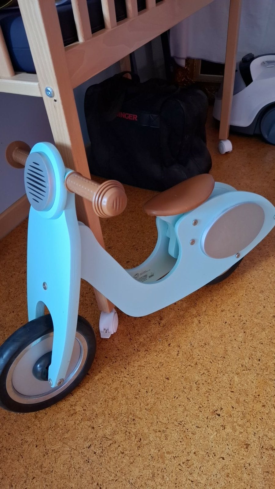 Loopfiets Pinolino Vespa Wanda als nieuw, Kinderen en Baby's, Speelgoed | Buiten | Voertuigen en Loopfietsen, Ophalen, Zo goed als nieuw