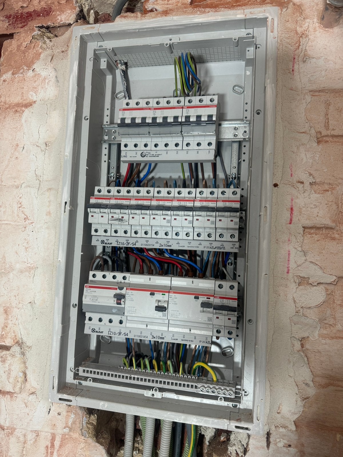 Tout les travaux de electricity et plomberie, Enlèvement ou Envoi, Comme neuf