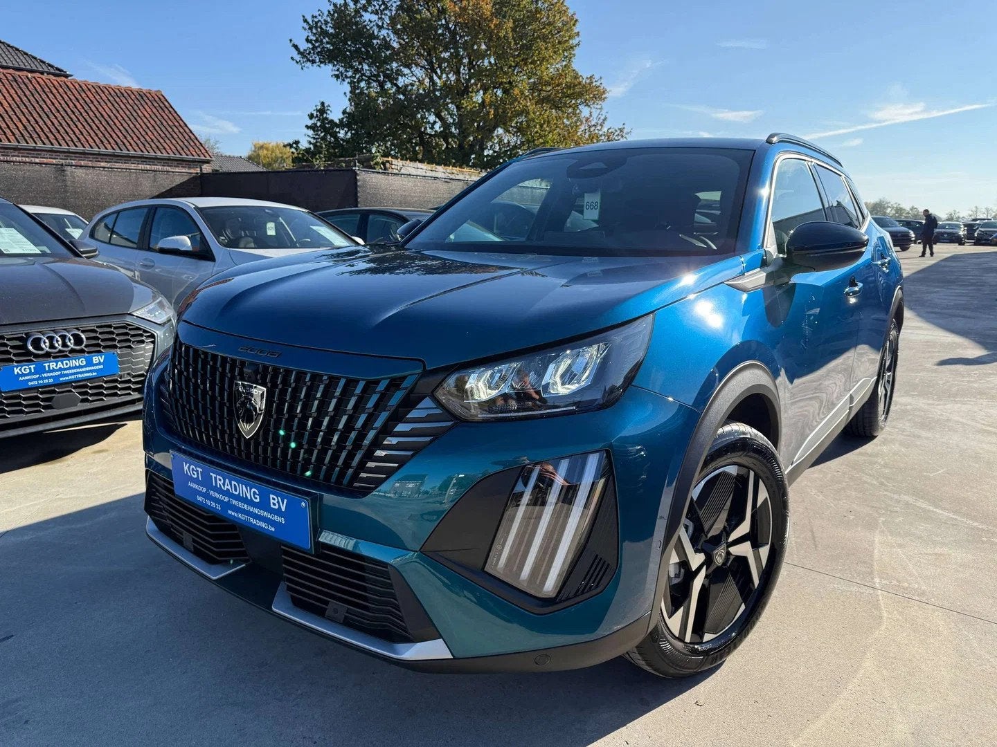 Peugeot 2008 1.2i TURBO ALLURE FULL LED 360 CAMERA CARPLAY L, 1263 kg, Gebruikt, 1199 cc, Blauw