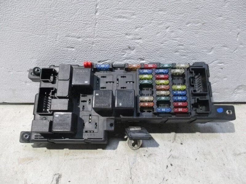 ZEKERINGKAST Volvo S80 (TR / TS) (518322011), Auto-onderdelen, Gebruikt, Info@volvocars.com, Ophalen of Verzenden, Volvo