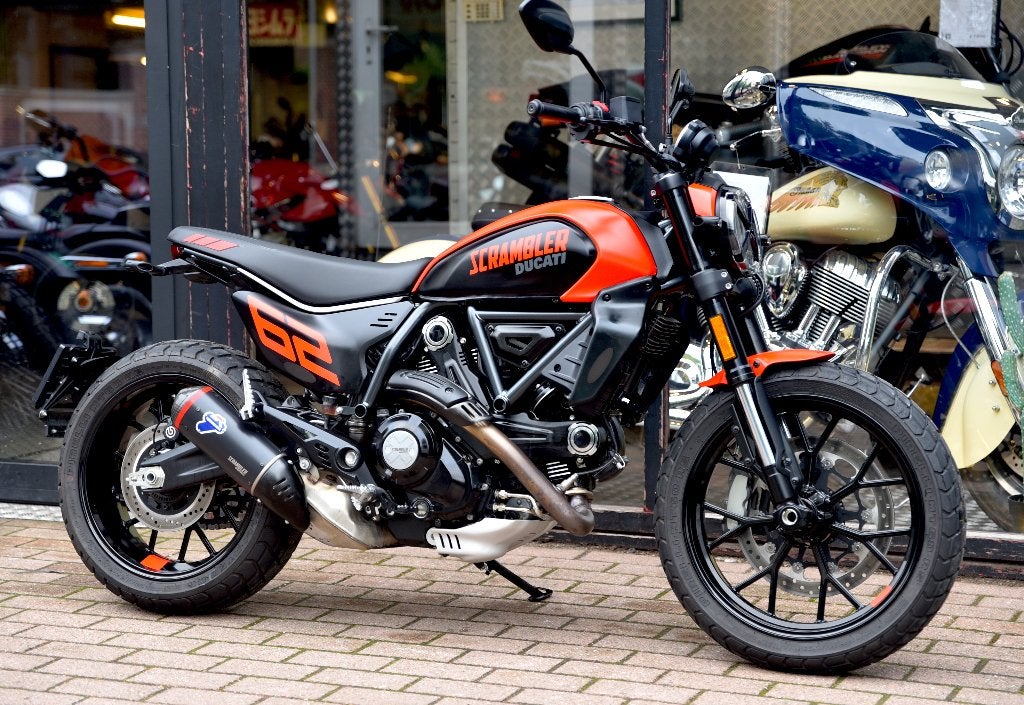 DUCATI SCRAMBLER 800 FULL THROTTLE ***MOTOVERTE.BE***