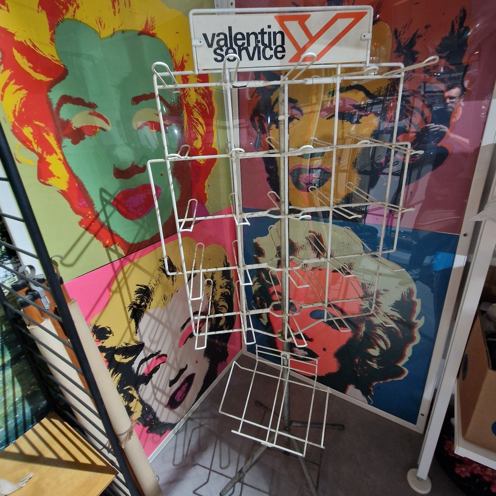 display rek Valentin service , mancave garage roteerbaar, Ophalen of Verzenden