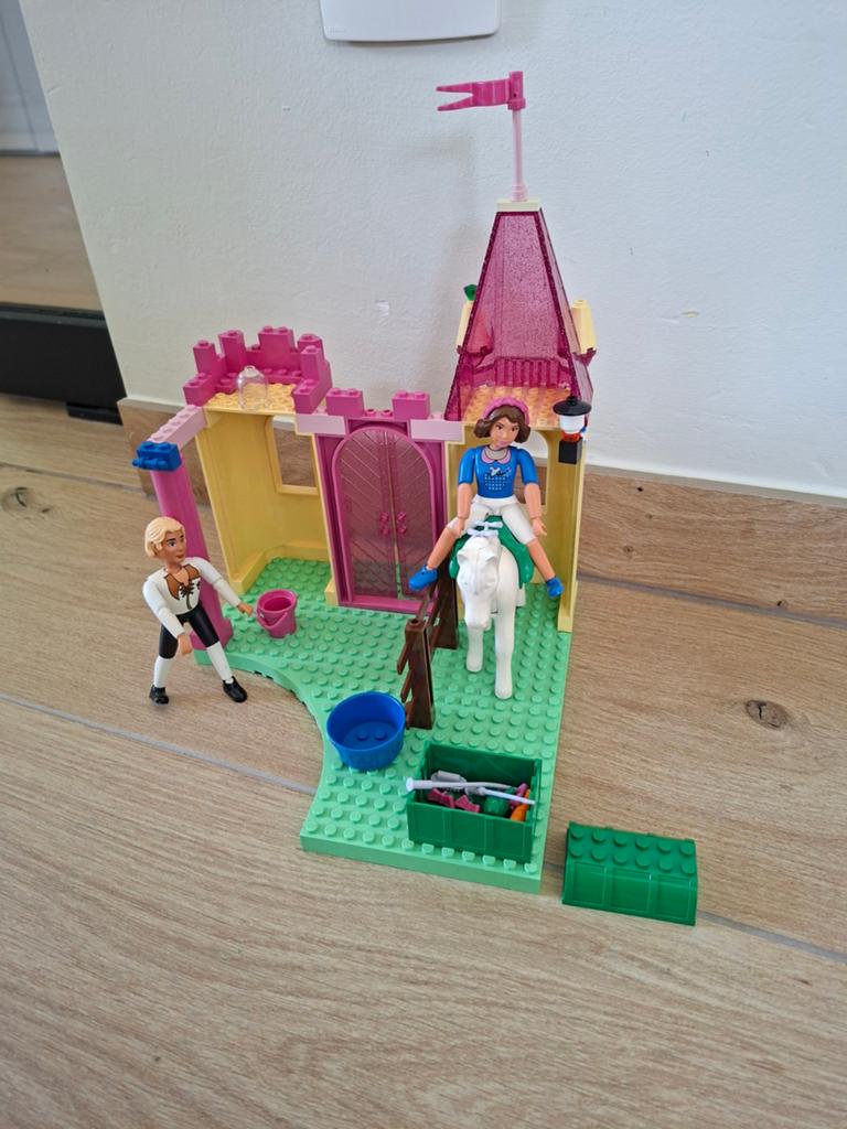 Lego belville 5807 Koninklijke stallen, Ophalen