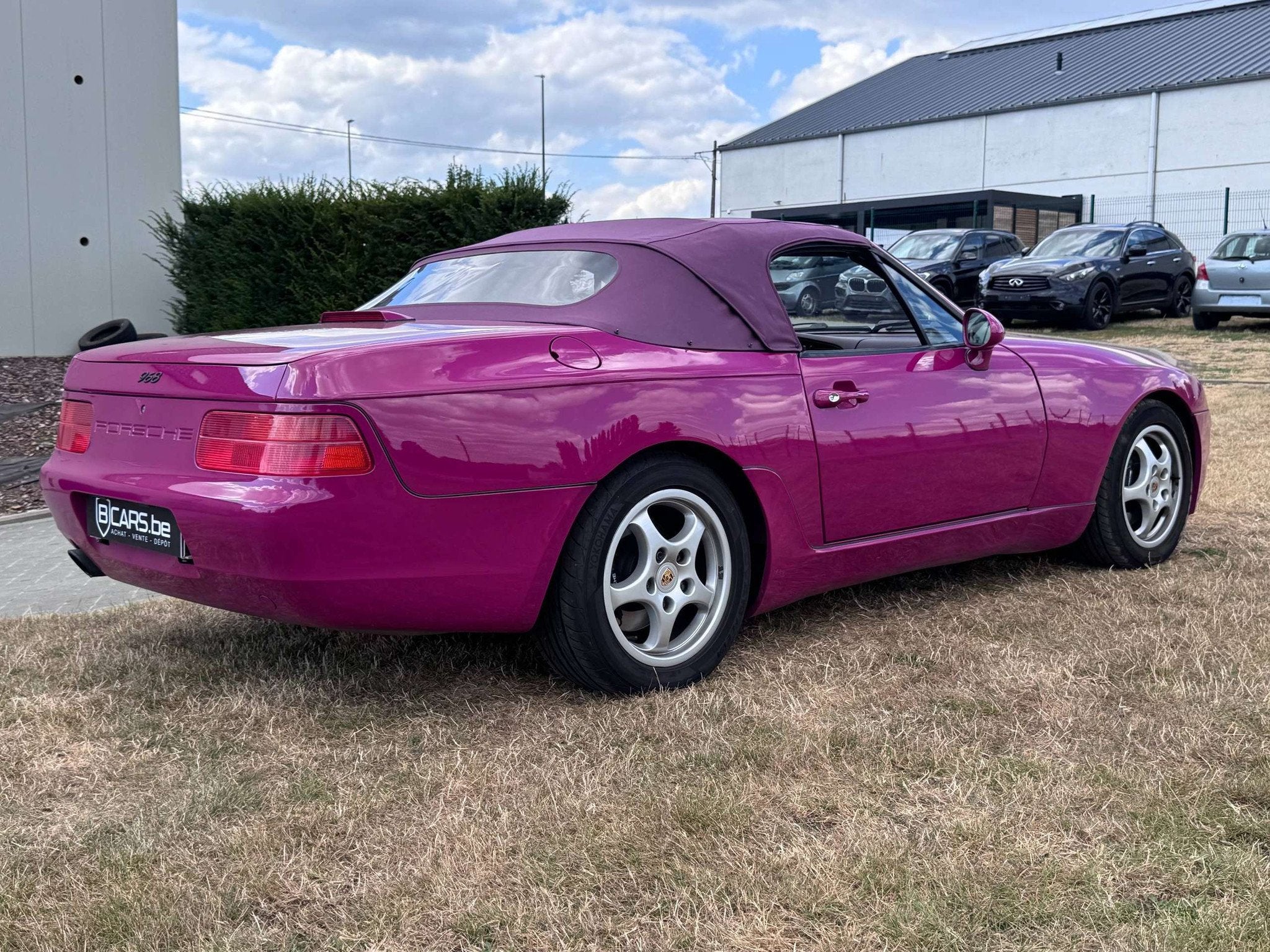 Porsche 968 Cabriolet RUBYSTONE OVER APRICOT AND MAGENTA ULT, foto 6