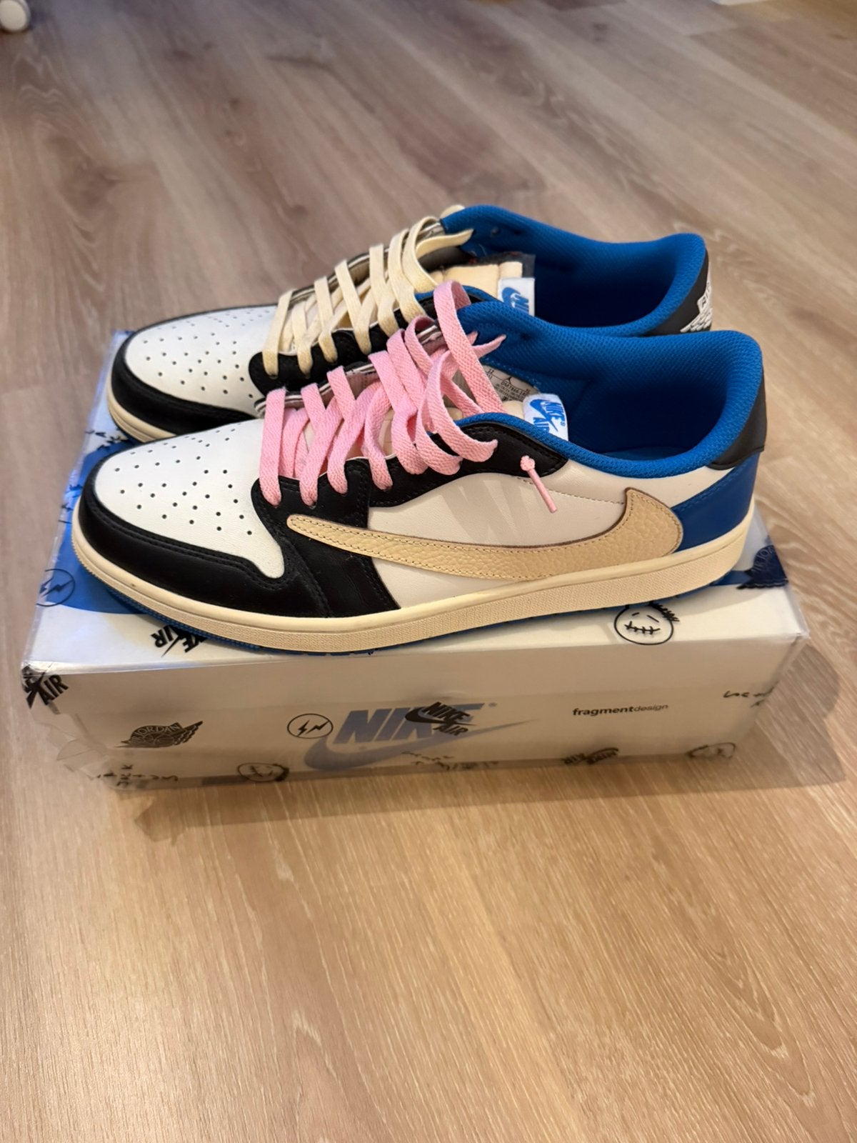 Jordan 1 travis scott, Kleding | Heren, Blauw, Ophalen of Verzenden, Zo goed als nieuw, Sneakers