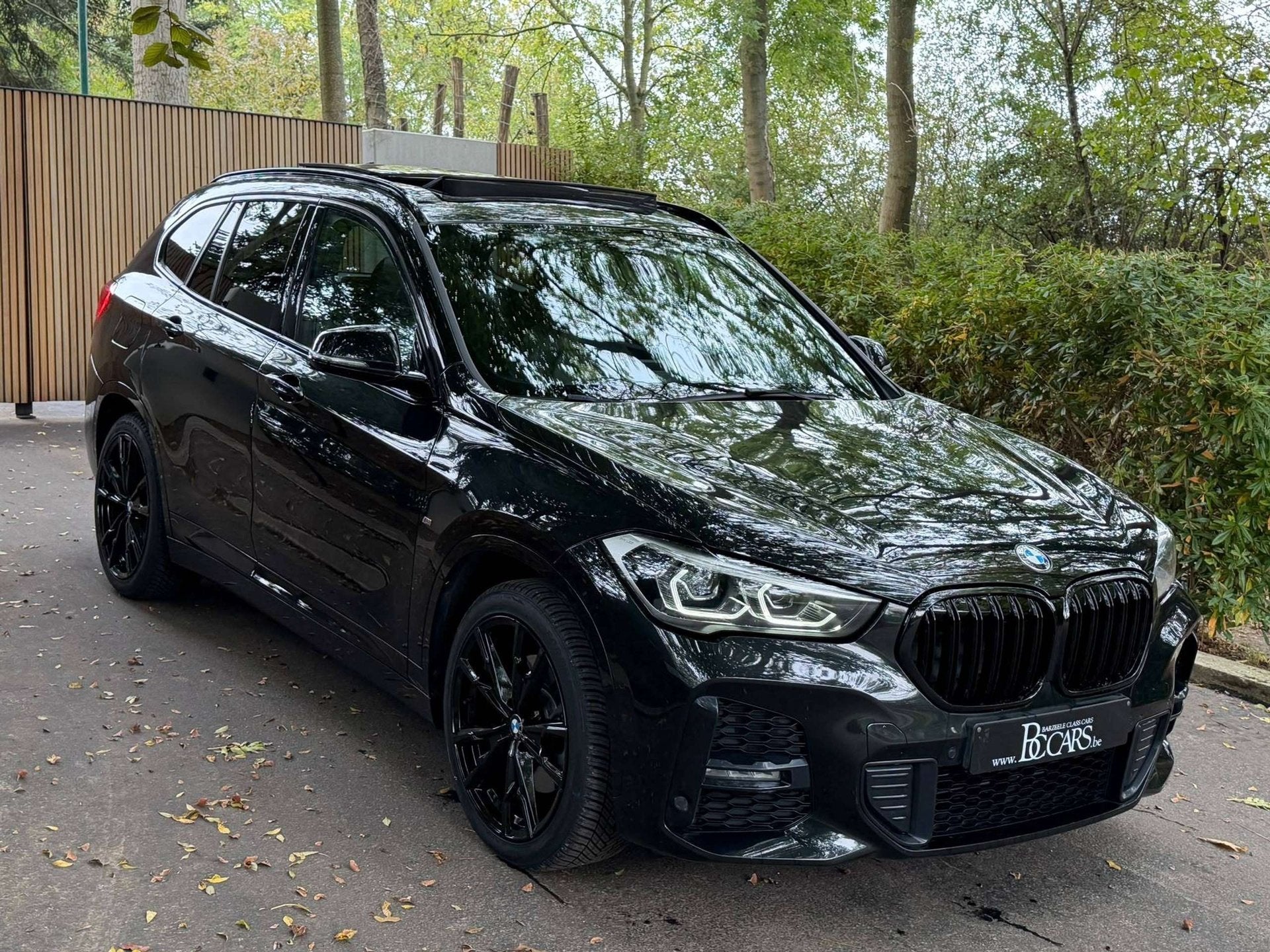 BMW X1 X1 25e M-Pakket-Led-Head Up-Keyless-Zetelverw-Leer-19, Autos, X1, Achat, Euro 6, Entreprise