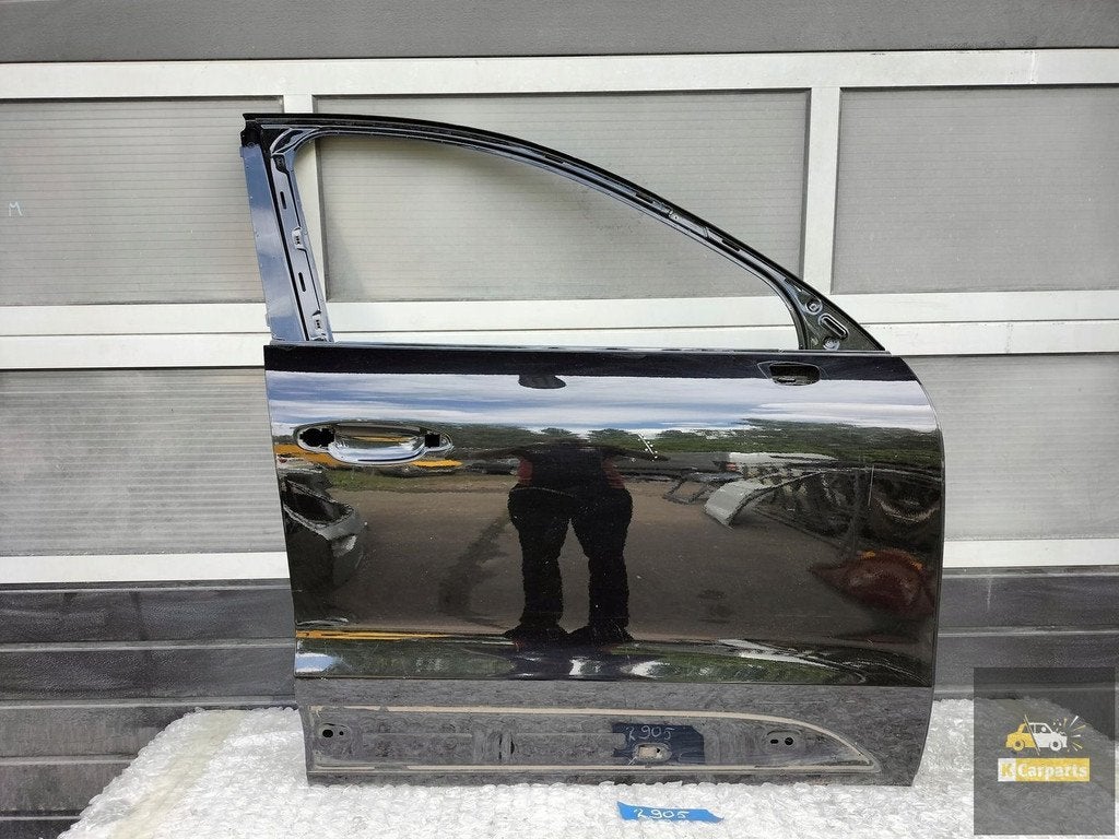 PORSCHE MACAN 95B RECHTS, Gebruikt, Deur, Porscheplatz 1
70435  Stuttgart, DE, Porsche