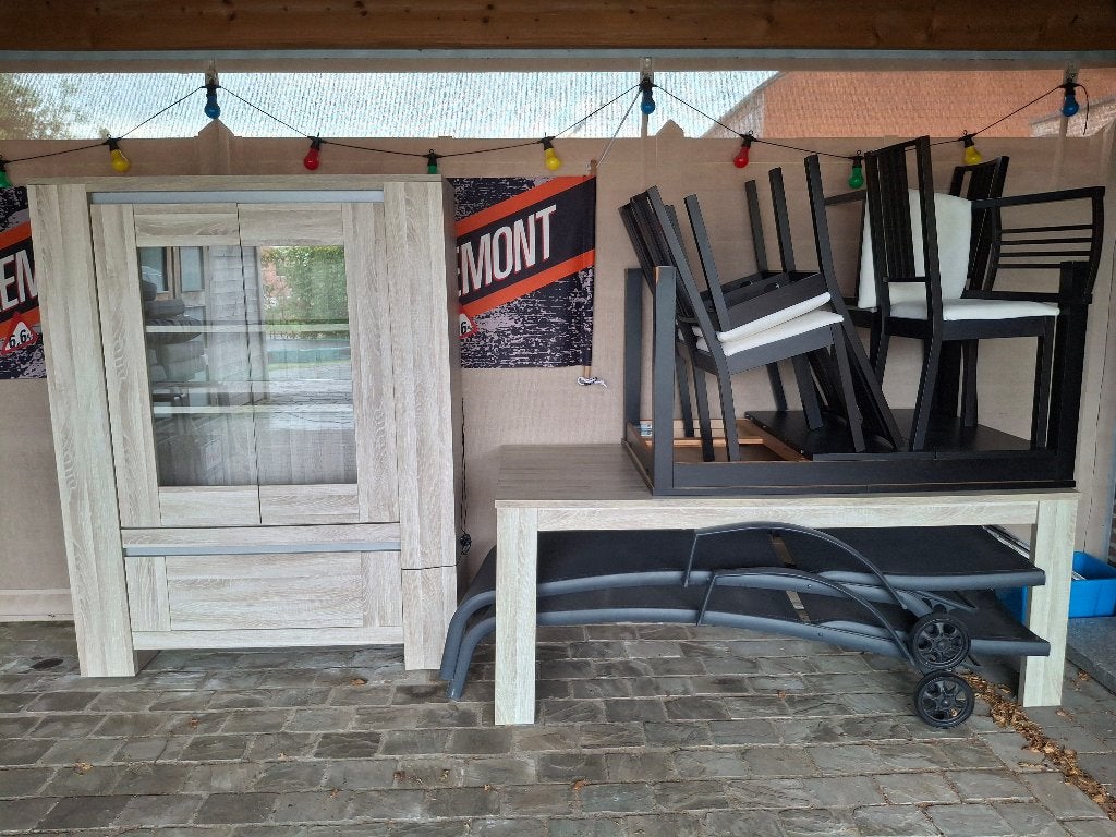 Tafels / stoelen / barkast, 25 à 50 cm, 100 à 150 cm, Utilisé, Avec tiroir(s)